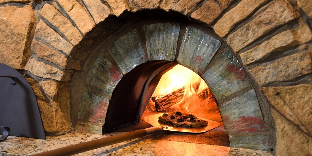Here Is a Simple Guide On How to Build a DIY Brick Pizza Oven