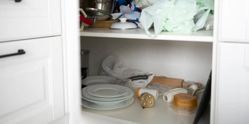 Here Are Some Handy Tips to Organize Your Kitchen Cabinets